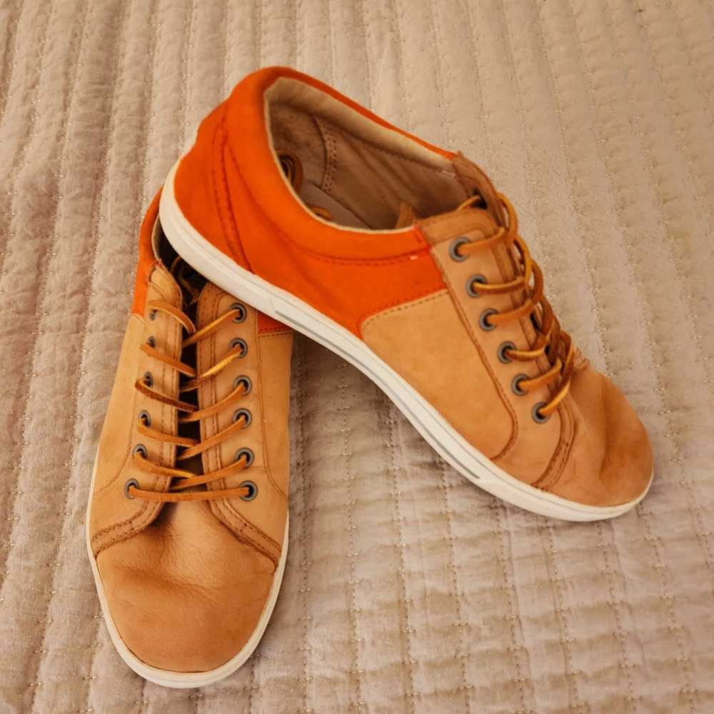 UGGS Tan and Orange Low-Top Sneakers with Leather Laces. W-7.5